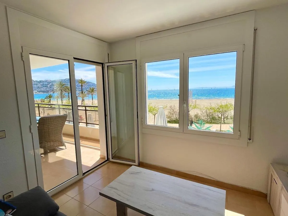 Apartament Roses Beach