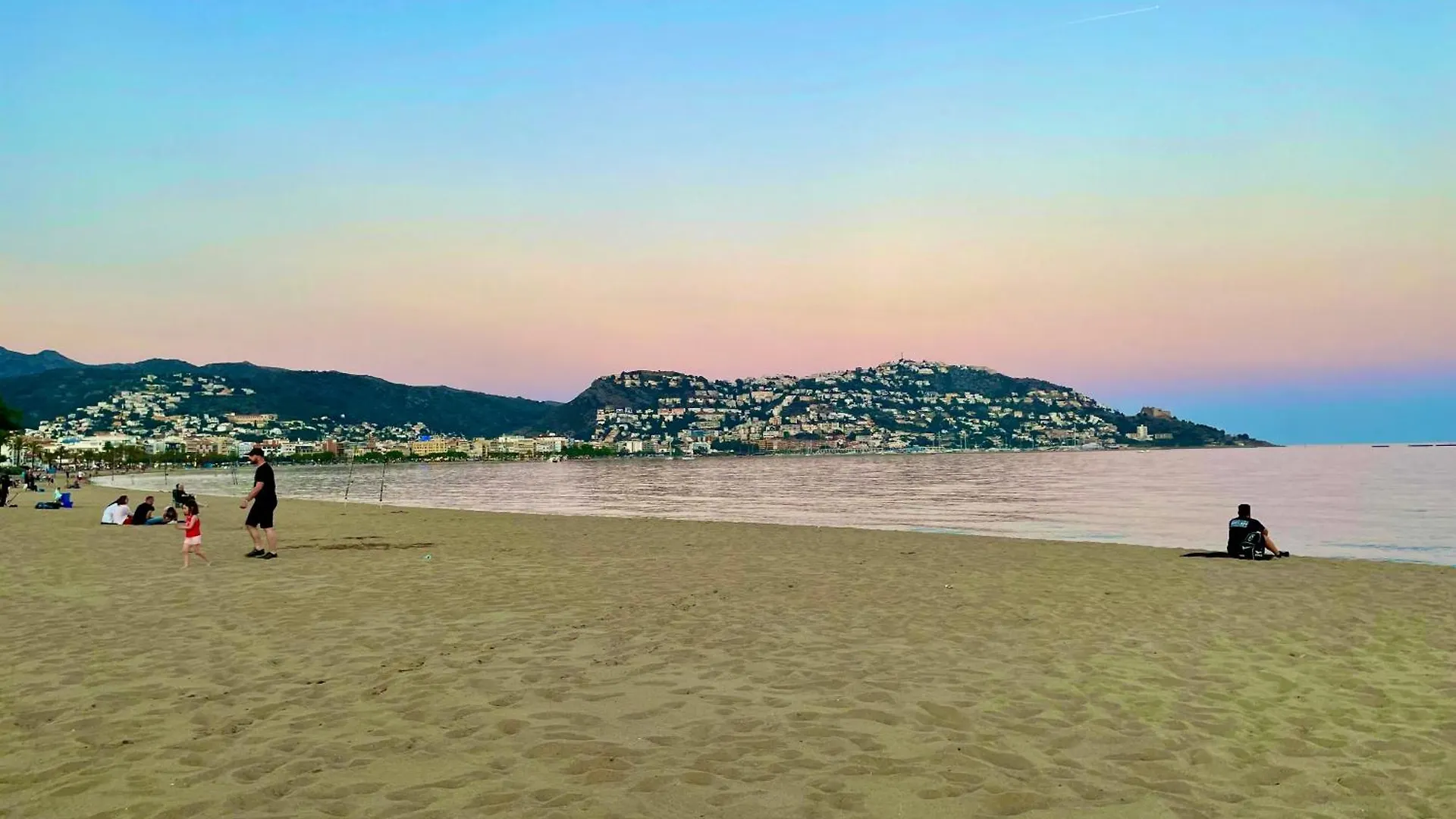 Apartament Roses Beach